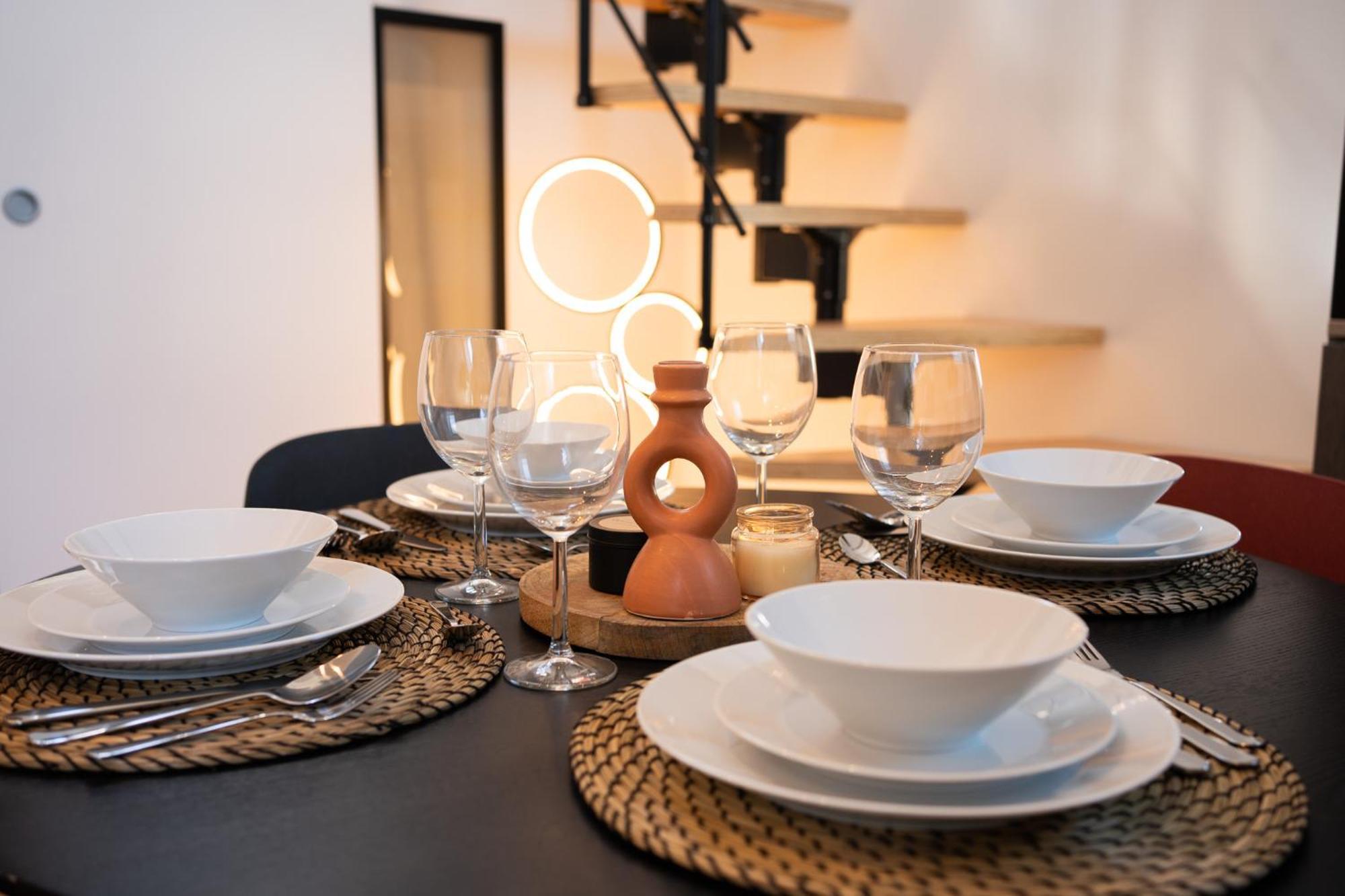 Appartements Plein Centre, A 5 Minutes Du Chateau أونزاين المظهر الخارجي الصورة