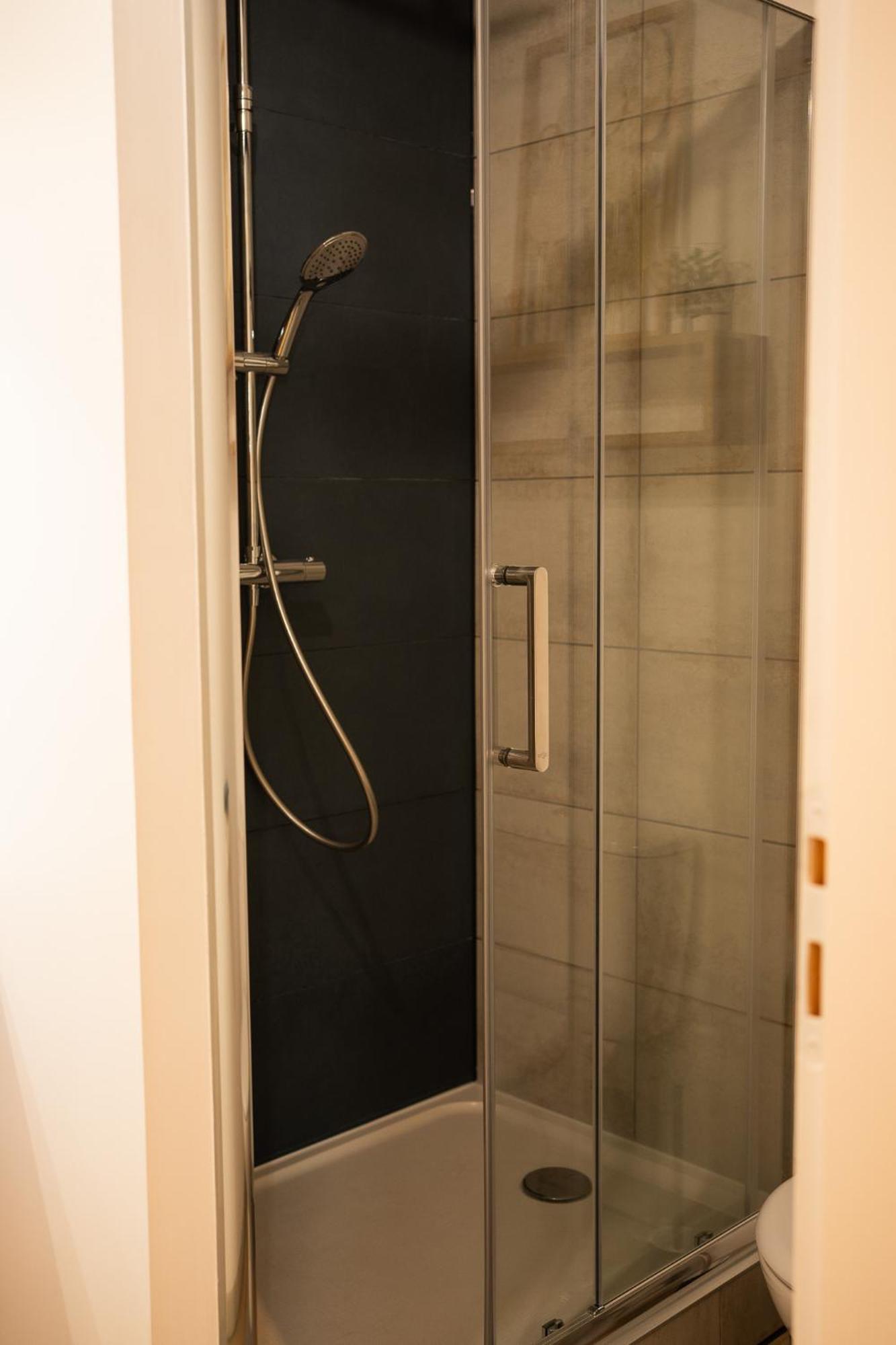 Appartements Plein Centre, A 5 Minutes Du Chateau أونزاين المظهر الخارجي الصورة