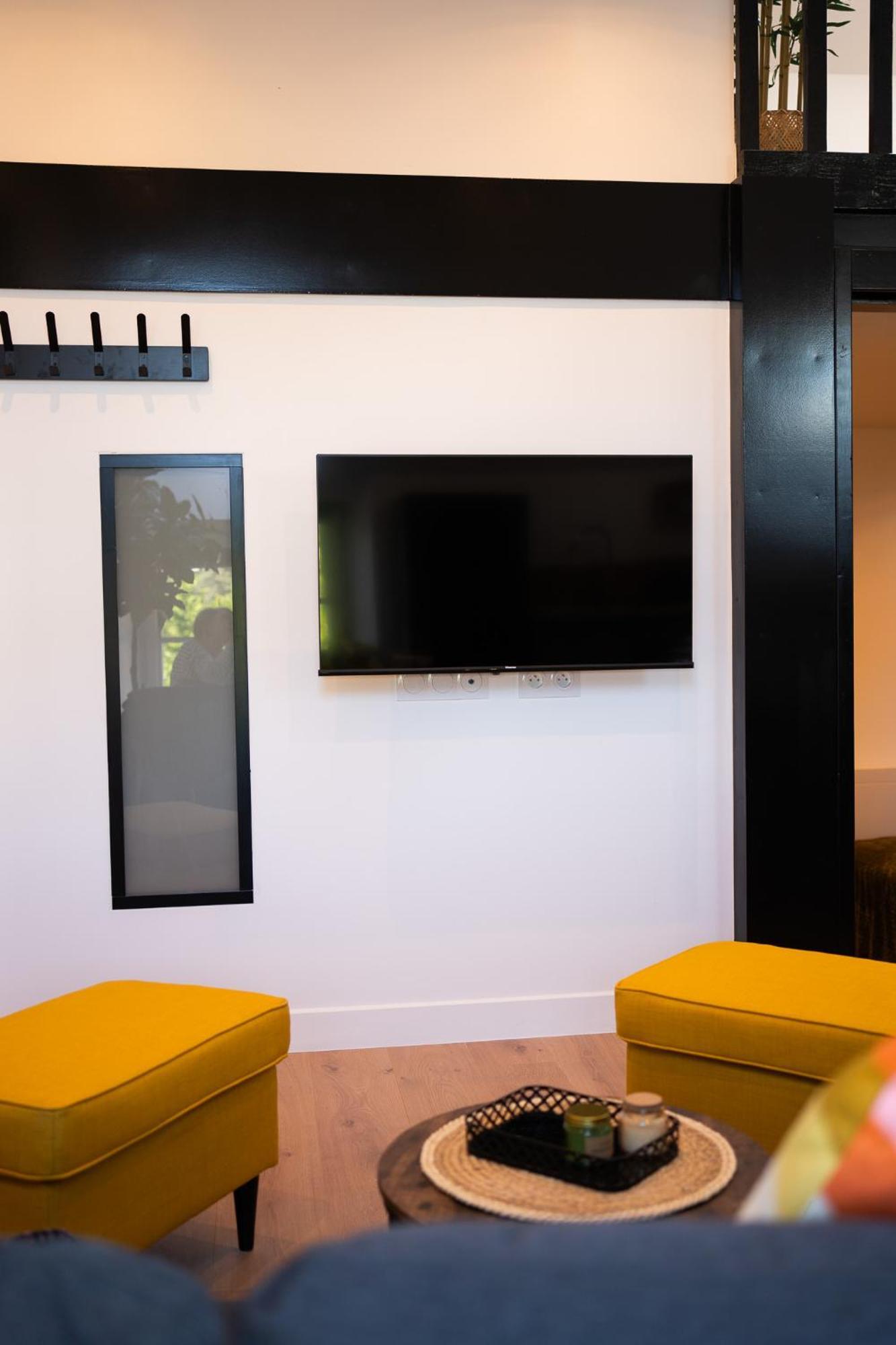 Appartements Plein Centre, A 5 Minutes Du Chateau أونزاين المظهر الخارجي الصورة